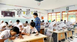 Siswa SMAN 2 Pamekasan saat mengikuti kegiatan pembelajaran. (DOK. KLIKMADURA)