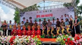 Ketua PGRI Pamekasan Jamil Foto Bersama Forkopimda di Apel dan Resepsi HUT ke-80 PGRI dan HGN 2025. (SYARIFATUL JANNAH/KLIK MADURA)