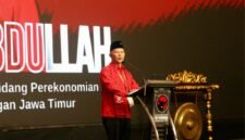 MH. Said Abdullah saat menyampaikan pidato politik usai terpilih sebagai Ketua DPD PDI Perjuangan Jatim secara aklamasi. (ISTIMEWA)