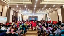 Ribuan guru tampak antusias mengikuti kegiatan Gebyar Pendidikan yang digelar Klik Madura di Ballroom Hotel Azana Style Pamekasan. (PRENGKI WIRANANDA / KLIKMADURA)