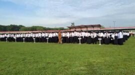Ribuan tenaga honorer bersiap menerima petikan SK pengangkatan sebagai PPPK Paruh Waktu di GOR A. Yani Sumenep. (DOK. KLIKMADURA)