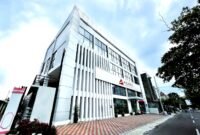 Gedung Azana Hotel tampak megah dan mewah. (AZANA HOTEL FOR KLIKMADURA)