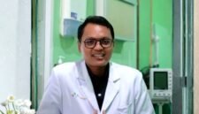 Dokter Spesialis Penyakit Dalam RSUD dr. H. Slamet Martodirdjo Pamekasan, dr. Alfan Fathoni, SpPD. (DOK. KLIKMADURA)