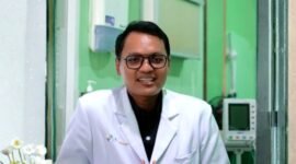 Dokter Spesialis Penyakit Dalam RSUD dr. H. Slamet Martodirdjo Pamekasan, dr. Alfan Fathoni, SpPD. (DOK. KLIKMADURA)