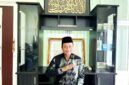 Kepala Kantor Kementerian Haji dan Umrah (KHU) Pamekasan Abdul Halim saat ditemui di ruang kerjanya (LAILIYATUN NURIYAH/KLIK MADURA).