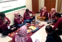 Ketua IWO PD Pamekasan, Henny saat memimpin rakerda di Batu, Malang. (DOK. KLIKMADURA)