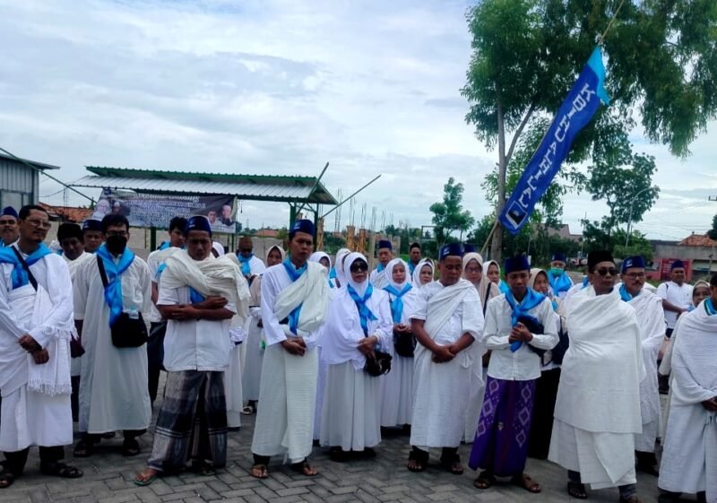 Sejumlah CJH KBIHU Al-Hilal Pamekasan saat mengikuti manasik beberapa waktu lalu. (ISTIMEWA)