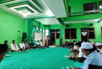 Ketua PCNU Sumenep terpilih, KH. Md Widadi Rahim menyampaikan sambutan pada kegiatan taaruf di Kantor PCNU Sumenep. (KLIKMADURA)