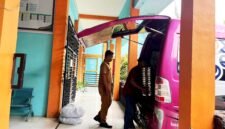 Proses penyaluran MBG di SMAN 2 Pamekasan beberapa waktu lalu (LAILIYATUN NURIYAH/KLIK MADURA).