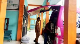 Proses penyaluran MBG di SMAN 2 Pamekasan beberapa waktu lalu (LAILIYATUN NURIYAH/KLIK MADURA).