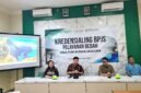 Owner RSIA Puri Bunda Madura, dr. Franky Ardhana Kawilarang,. M.Bio.Med (pegang mik) memberi sambutan saat kredensialing pelayanan poli bedah. (KLIKMADURA)