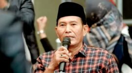 Aktivis Lingkungan, Slaman saat menyampaikan gagasan dan aspirasinya pada kegiatan Tadarus Lingkungan yang digelar AJP di Ballroom Azana Style Hotel, Pamekasan. (DOK. KLIKMADURA)