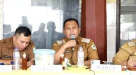 Ketua Satgas MBG Kabupaten Pamekasan, H. Sukriyanto saat menghadiri acara. (DOK. KLIKMADURA)