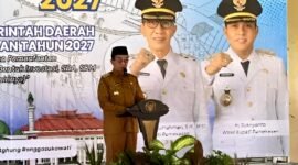Bupati Pamekasan Dr. KH. Kholilurrahman saat menyampaikan sambutan pada kegiatan Musrenbang di Mandhapa Agung Ronggosukowati. (MOH. IQBALUL KHAVEI MZ / KLIKMADURA)