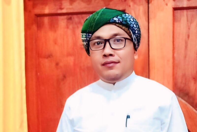 Ketua RMI PCNU Pamekasan sekaligus Pimpinan dan Pengasuh Ponpes Taman Bunga, KH. Taufiqurrahman Khozin. (DOK. KLIKMADURA)
