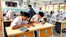 Siswa SMAN 2 Pamekasan saat mengikuti kegiatan pembelajaran. (DOK. KLIKMADURA)