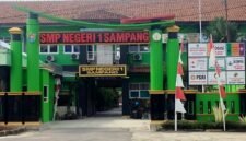 SMP Negeri 1 Sampang tampak dari depan. (ABDURRAHMAN WAHID / KLIKMADURA)