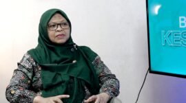 Kepala UPT Puskesmas Tlanakan, dr. Henny Setyawati saat podcast di Kantor Redaksi Klik Madura. (BADRUS SHOLEH / KLIKMADURA)