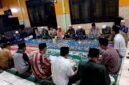Pengurus KBIHU Al-Hilal mengikuti safari istighasah di salah satu kediaman jamaah haji. (ISTIMEWA)