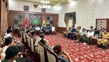 Pengusaha rokok saat rapat koordinasi lanjutan bersama forkopimda Pamekasan, Selasa (25/5/2026).