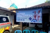 Sejumlah tenaga medis beraktivitas di Posko Kesehatan RSIA Aisyiyah Bangkalan. (NUR FITRIA / KLIKMADURA)