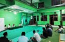 Suasana kegiatan Ngopi antarlembaga serumpun di Lantai 2 Kantor PCNU Sumenep. (ISTIMEWA)