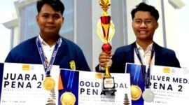Dua mahasiswa teknik UTM peraih juara dalam ajang Pekan Essay Nasional (PENA). (ISTIMEWA)