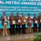 Para penerima platinum awards foto bersama usai penyerahan penghargaan. (ISTIMEWA)