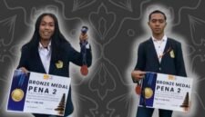 Mahasiswa Teknik Elektro UTM foto bersama usai mendapat bronze medal di Udayana, Bali. (ISTIMEWA)