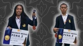 Mahasiswa Teknik Elektro UTM foto bersama usai mendapat bronze medal di Udayana, Bali. (ISTIMEWA)