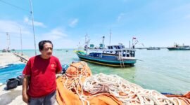 Ketua Asosiasi Nelayan Indonesia (ANI) Pamekasan, Muhammad Wardan saat ditemui di Pelabuhan Branta, Kecamatan Tlanakan, Pamekasan. (DOK. KLIKMADURA)