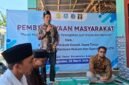 Tim PSBH Universitas Trunojoyo Madura (UTM) saat menyampaikan materi tentang hukum di Desa Gili Timur, Kecamatan Kamal, Bangkalan. (NUR FITRIA / KLIKMADURA)