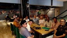 Pengurus PMMKP saat berkoordinasi dengan perwakilan ACCESS. (ISTIMEWA)
