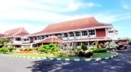 Kantor DPRD Kabupaten Pamekasan (LAILIYATUN NURIYAH/KLIK MADURA).