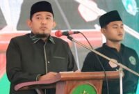 Bupati Sumenep Achmad Fauzi Wongsojudo menyampaikan sambutan pada kegiatan Pelantikan PCNU Sumenep. (KLIKMADURA)