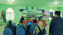 Wakil Rektor I UIM Bidang Akademik, Kelembagaan, dan Sistem Informasi, Subhan, (baju putih) saat memberikan pembekalan kepada Dosen Pembimbing Lapangan (DPL) menjelang pelaksanaan KKN 2026.