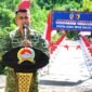Komandan Kodim 0826/Pamekasan Letkol Kav Agus Wibowo Hendratmoko saat meresmikan Jembatan Garuda. (KLIKMADURA)