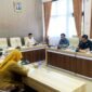 Suasana ruang rapat Komisi IV DPRD Pamekasan saat meminta keterangan dari Kabag Kesra Setkab Pamekasan terkait pengadaan hewan kurban. (ISTIMEWA)