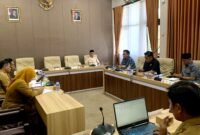 Suasana ruang rapat Komisi IV DPRD Pamekasan saat rapat bersama Bagian Kesra Setkab Pamekasan. (ISTIMEWA)
