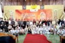 Peserta V-Fest foto bersama usai kegiatan di Pendopo Ronggosukowati, Pamekasan. (DOK. KLIKMADURA)