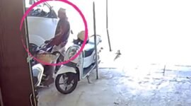 Terduga pelaku pencurian sepeda motor saat melancarkan aksinya di kawasan Ruko Teja, Kabupaten Pamekasan, Selasa (16/6/2026).