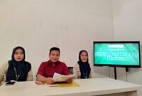 Kuasa hukum RSIA Puri Bunda Madura, Moh. Taufik memberikan keterangan pers. (KLIKMADURA)