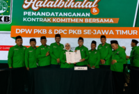 Para calon ketua DPC PKB Sumenep foto bersama usai penandatanganan kontrak komitmen bersama beberapa waktu lalu. (ISTIMEWA)