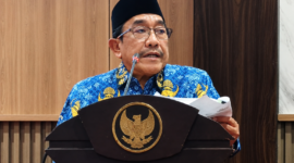 Wabup Sumenep, KH. Imam Hasyim saat menyampaikan Nota Penjelasan Bupati terhadap Rancangan Peraturan Daerah (Raperda) tentang Pertanggungjawaban Pelaksanaan APBD Tahun Anggaran 2025. (KLIKMADURA)