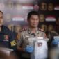 Kapolres Sampang AKBP Hartono didampingi Kasatreskrim IPTU Nur Fajri saat pres rilis dugaan pencabulan terhadap anak di bawah umur. (HUMAS POLRES SAMPANG FOR KLIKMADURA)