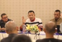 Founder Bani Insan Peduli (BIP) Ali Zainal Abidin saat menyampaikan keterangan pers. (KLIKMADURA)