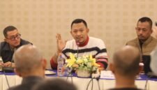 Founder Bani Insan Peduli (BIP) Ali Zainal Abidin saat menyampaikan keterangan pers. (KLIKMADURA)