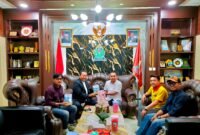 Pengurus Aliansi Jurnalis Pamekasan (AJP) saat silaturahmi dengan Rektor UIN Madura, Juma'at (10/7/2026).