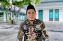 Ketua DPRD Pamekasan Ali Masykur saat diwawancara. (KLIKMADURA)