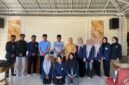 Mahasiswa KKN UTM Kelompok 16 foto bersama warga Desa Dempo Barat, Kecamatan Pasean, Kabupaten Pamekasan. (KLIKMADURA)